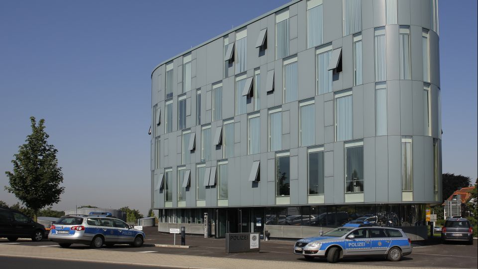 Bild zeigt Polizeigebäude Mettmann